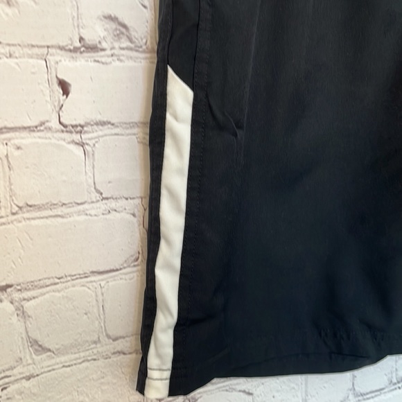 Nike Men’s Black Dri-Fit Swim Trunks Shorts Beach Swimming Size Large - Picture 2 of 7